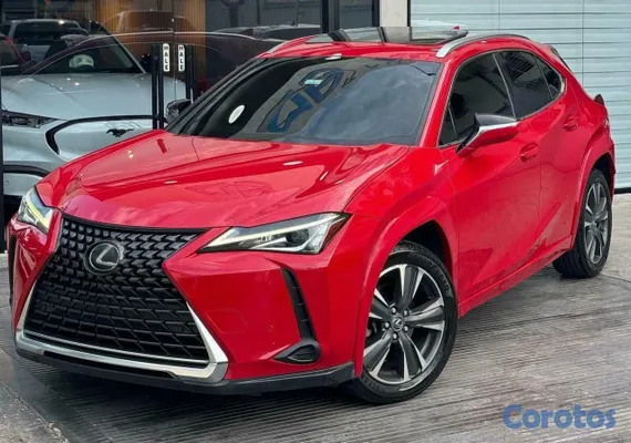 2019 Lexus UX — foto 2 / 3
