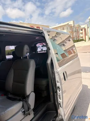 2019 Hyundai Starex — foto 5 / 6