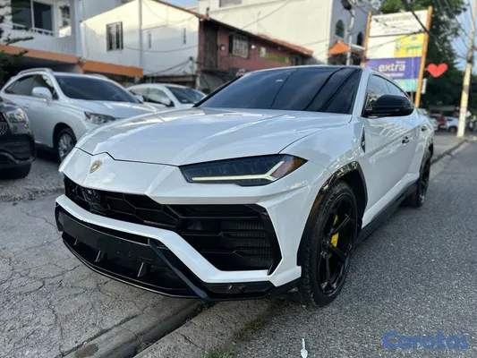 2019 Lamborghini Urus — foto 3 / 11