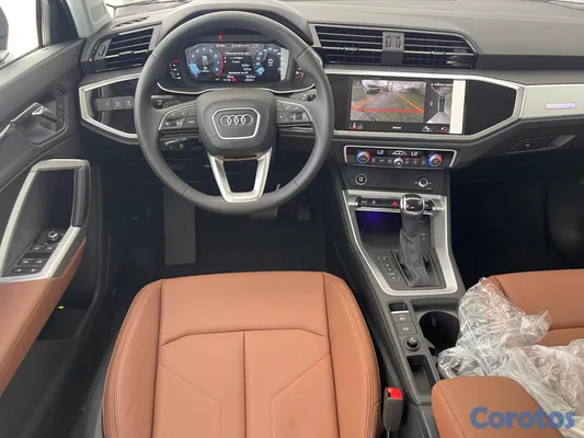 2025 Audi Q3 — foto 8 / 10