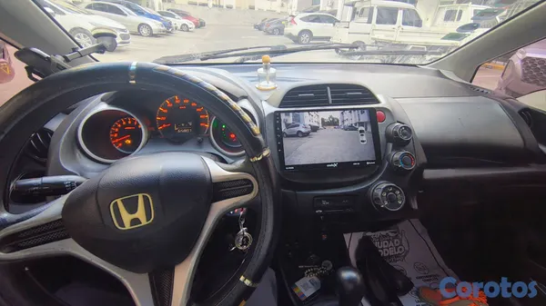 2009 Honda FIT — foto 6 / 7