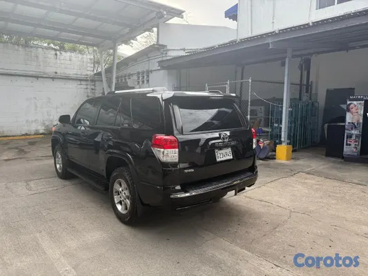 2011 Toyota 4 Runner — foto 3 / 13