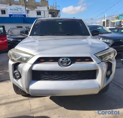 2017 Toyota 4 Runner — foto 6 / 10