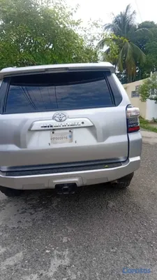 2017 Toyota 4 Runner — foto 9 / 10