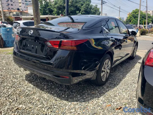 2020 Nissan Altima — foto 5 / 7
