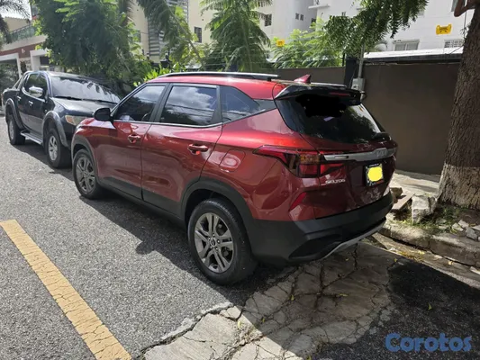 2023 Kia Seltos — foto 2 / 9