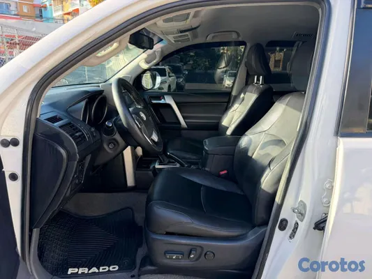 2013 Toyota Land Cruiser Prado — foto 5 / 10