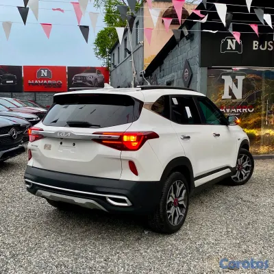 2022 Kia Seltos — foto 8 / 19