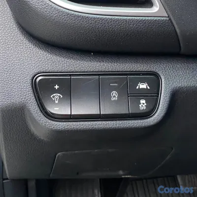 2022 Kia Seltos — foto 12 / 19