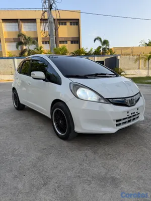 2012 Honda Fit — foto 2 / 8