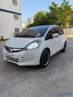 2012 Honda Fit — foto 3 / 8