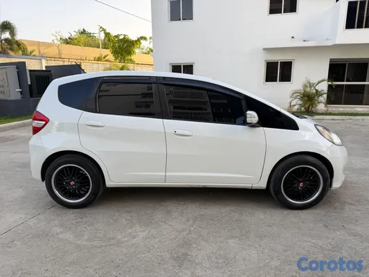 2012 Honda Fit — foto 4 / 8