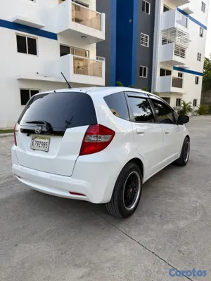 2012 Honda Fit — foto 6 / 8