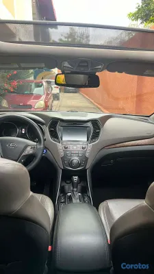 2017 Hyundai Santa Fe — foto 3 / 6