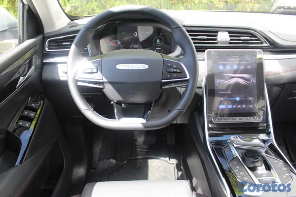 2026 Maxus EUNIQ 6 — foto 8 / 9