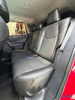 2025 Toyota Rav-4 — foto 9 / 11