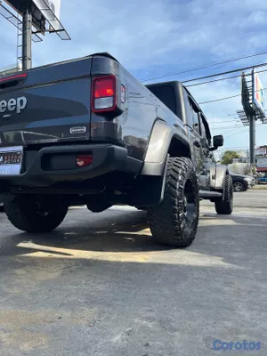 2023 Jeep Gladiator — foto 8 / 9