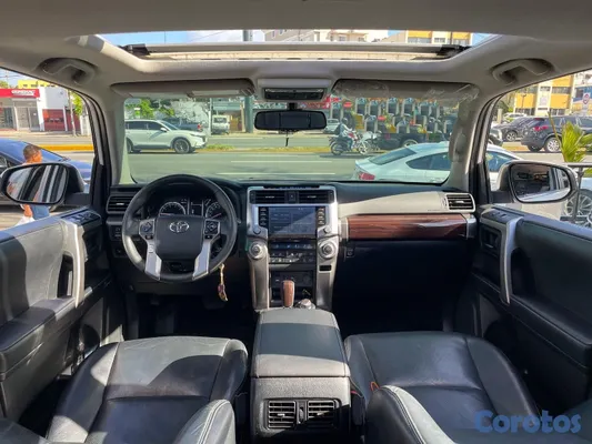2022 Toyota 4 Runner — foto 4 / 10