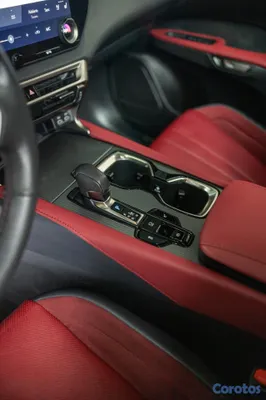 2023 Lexus Rx — foto 10 / 13