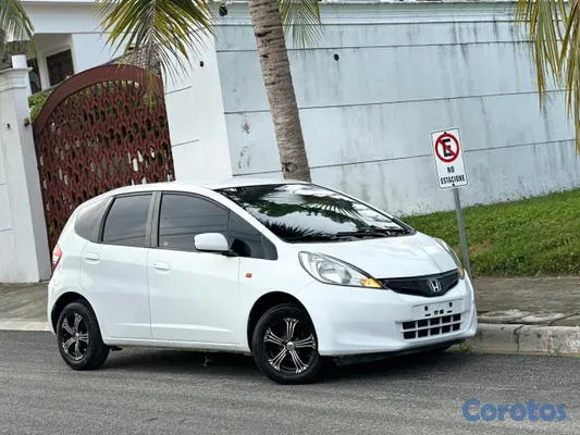 2012 Honda Fit — foto 7 / 12