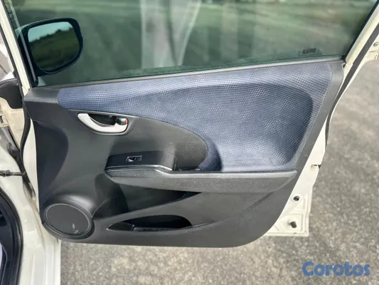 2012 Honda Fit — foto 10 / 12
