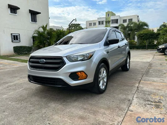 2018 Ford Escape — foto 2 / 19