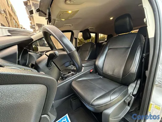 2018 Ford Escape — foto 13 / 19