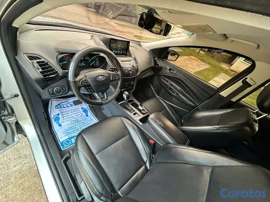 2018 Ford Escape — foto 16 / 19