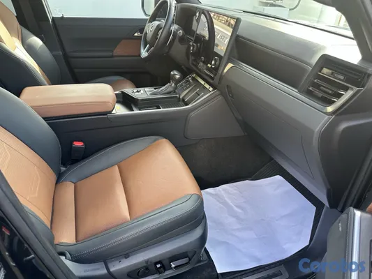 2024 Lexus Gx — foto 10 / 11