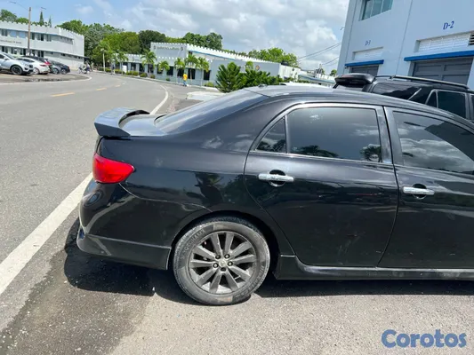 2010 Toyota Corolla — foto 6 / 7