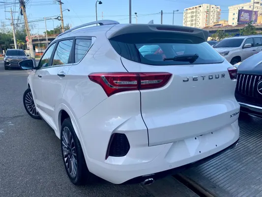 2024 Jetour X70 — foto 2 / 10