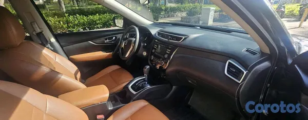 2014 Nissan Rogue — foto 3 / 12