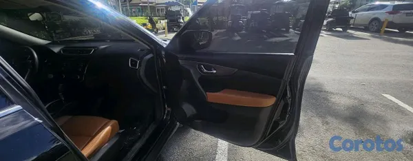 2014 Nissan Rogue — foto 4 / 12