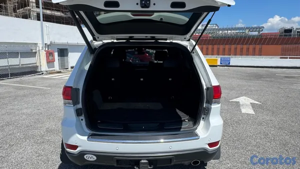 2018 Jeep Grand Cherokee — foto 3 / 7