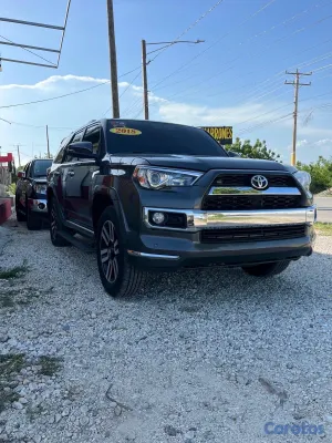 2018 Toyota 4 Runner — foto 2 / 3