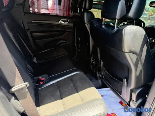 2019 Jeep Grand Cherokee — foto 2 / 12