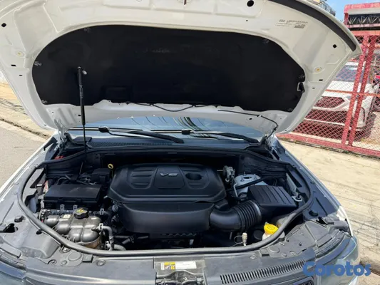 2019 Jeep Grand Cherokee — foto 5 / 12