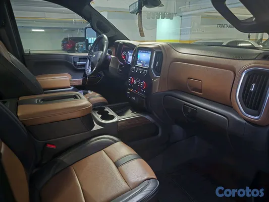 2021 Chevrolet Silverado — foto 8 / 11