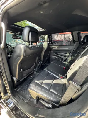 2017 Jeep Grand Cherokee — foto 5 / 11