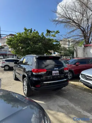 2017 Jeep Grand Cherokee — foto 6 / 11