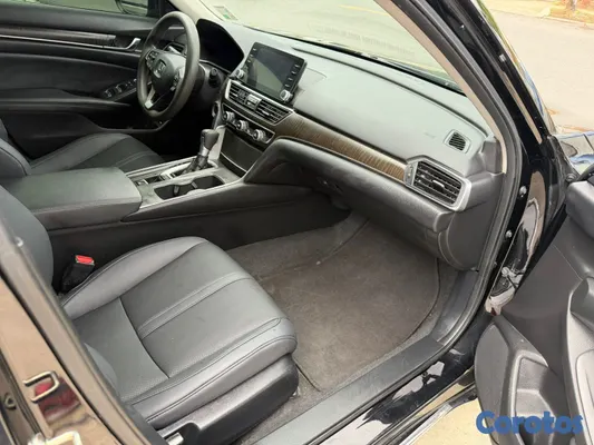 2020 Honda Accord — foto 6 / 13