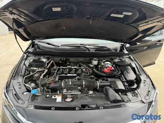 2020 Honda Accord — foto 7 / 13