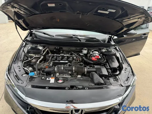 2020 Honda Accord — foto 11 / 13