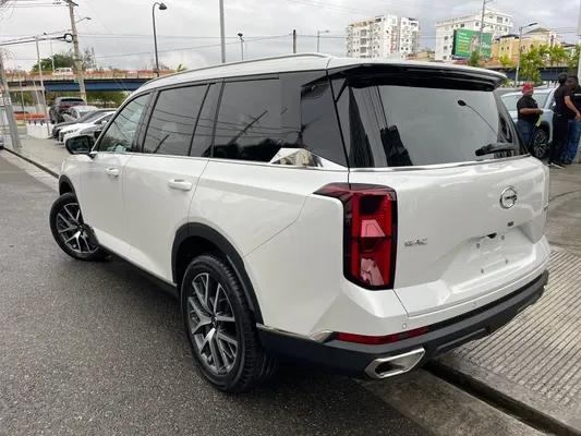 2024 GAC GS8 — foto 6 / 10