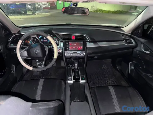2016 Honda Civic — foto 9 / 9