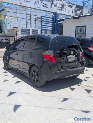 2012 Honda Fit — foto 8 / 11