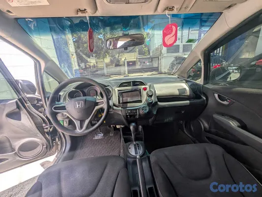 2012 Honda Fit — foto 10 / 11