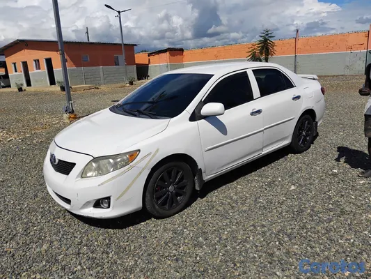 2010 Toyota Corolla — foto 5 / 6