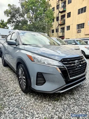 2021 Nissan Kicks — foto 2 / 8