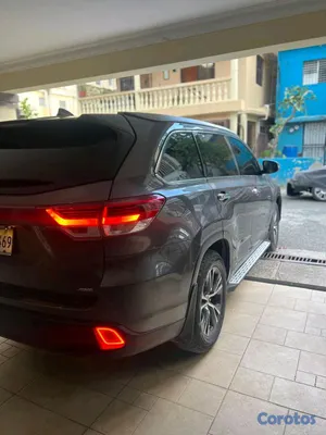 2019 Toyota Highlander — foto 5 / 9